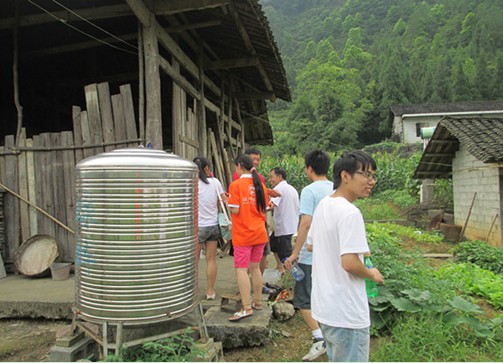 湖师大数计院赴芭茅溪暑期实践团开展首次家访活动